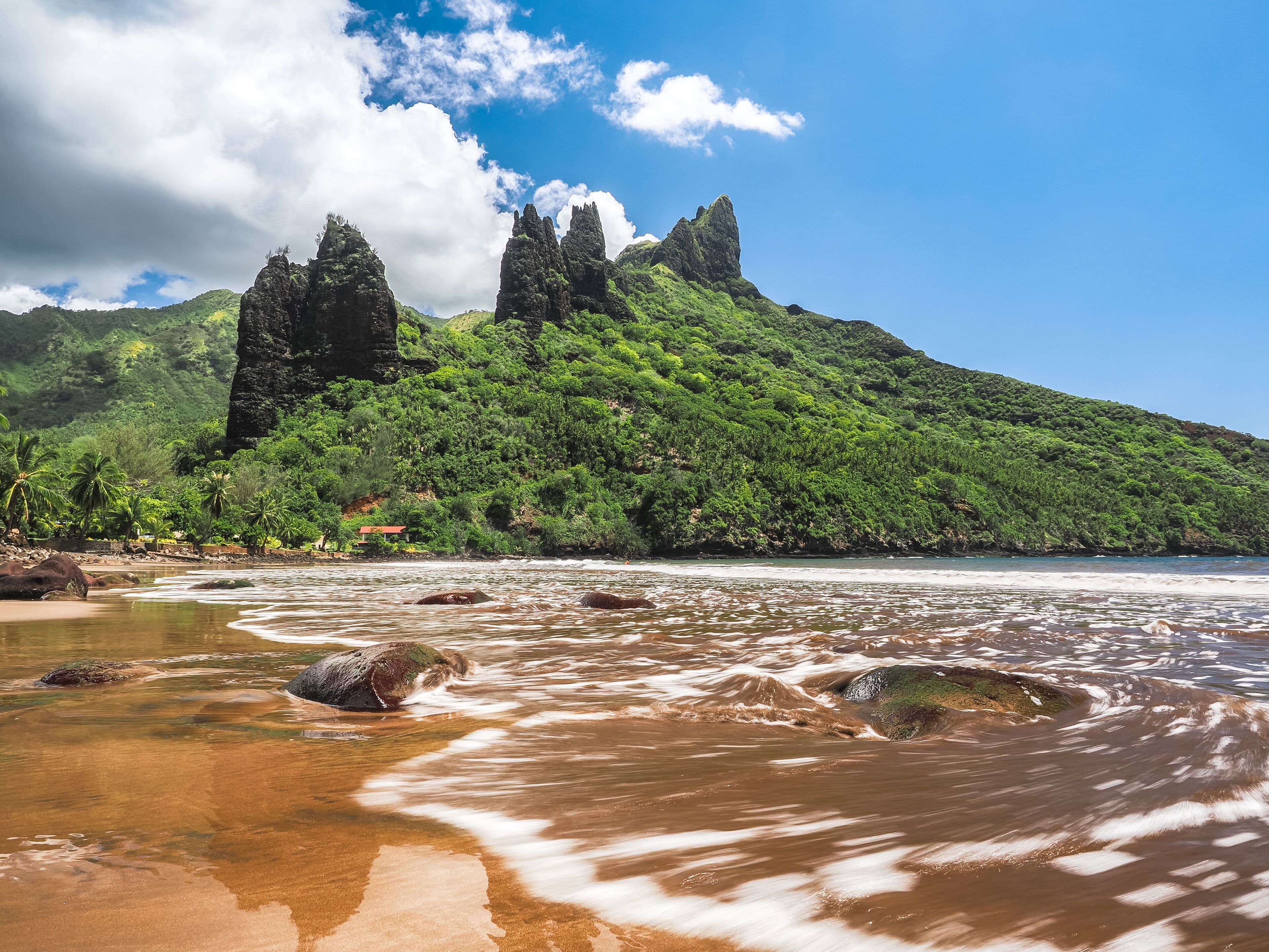 Nuku Hiva Pearl Lodge — strand